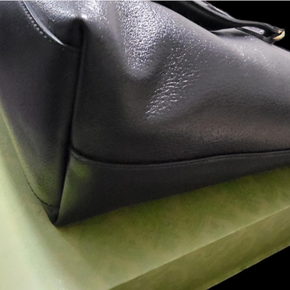 Gucci Bag - Picture 2 of 12